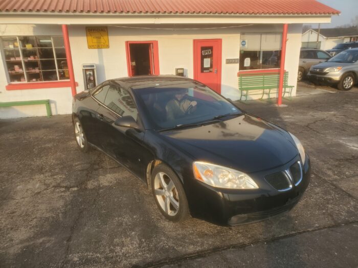2007 Pontiac G6 GT - Image 2
