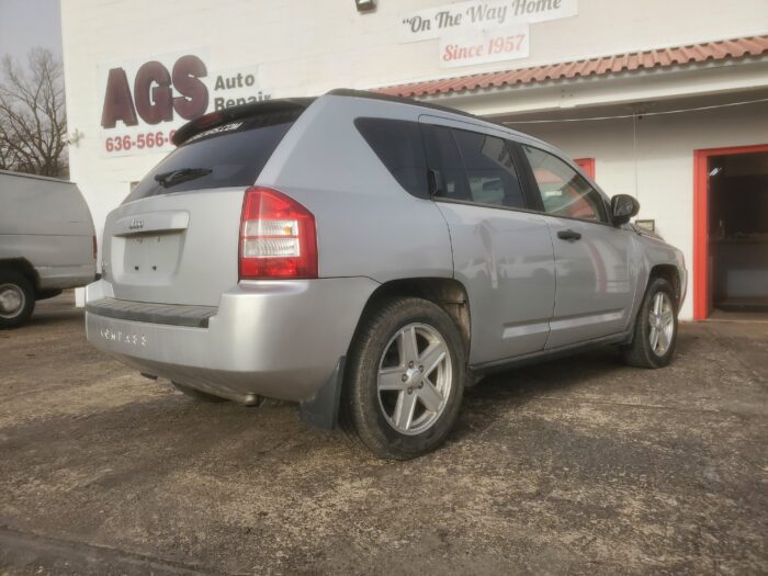 2007 Jeep Compass - Image 9