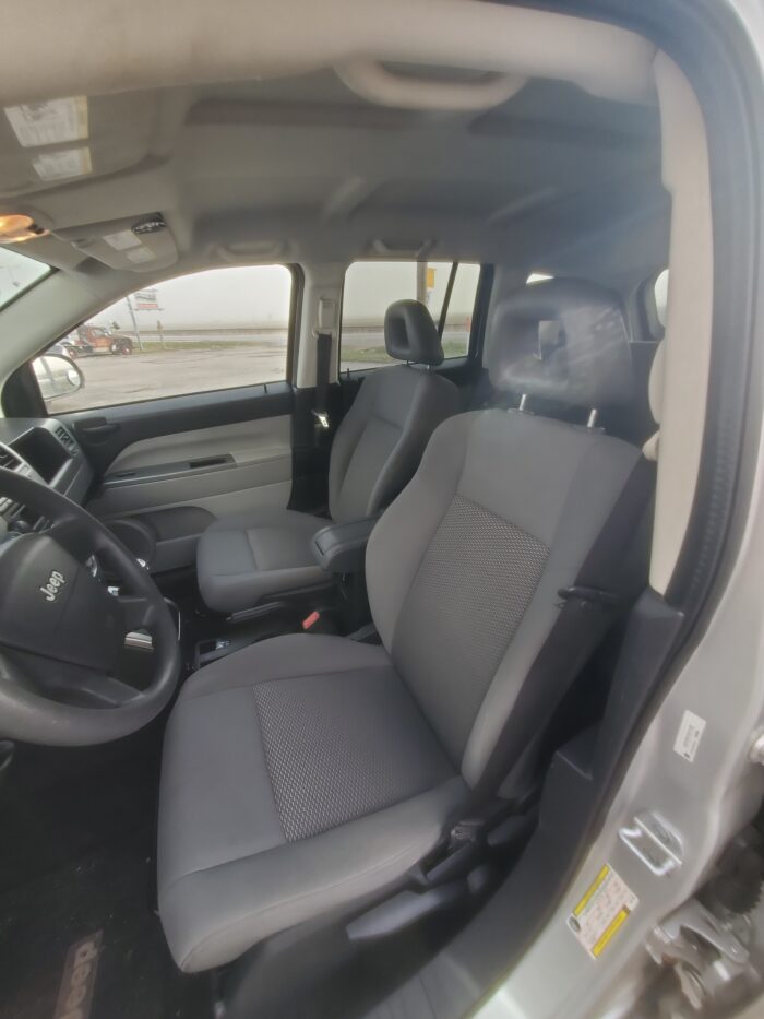 2007 Jeep Compass - Image 14