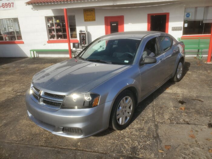 2013 Dodge Avenger SE - Image 4
