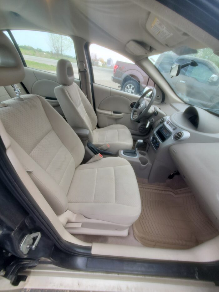 2005 Saturn Ion - Image 14