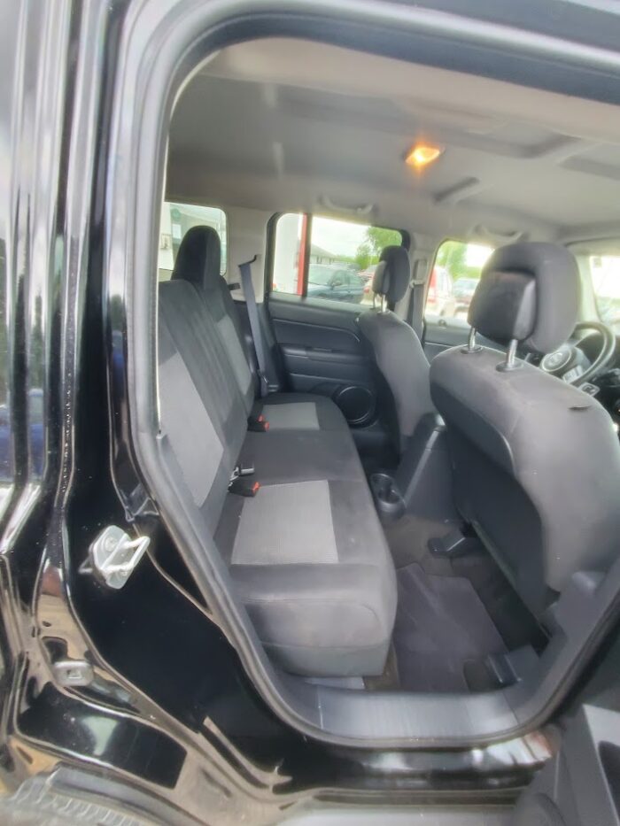 2015 Jeep Patriot - Image 12