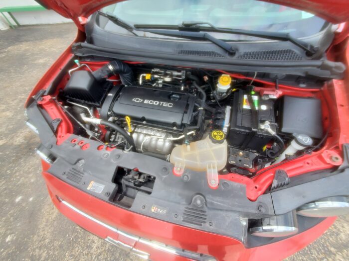 2014 Chevrolet Sonic LT - Image 10