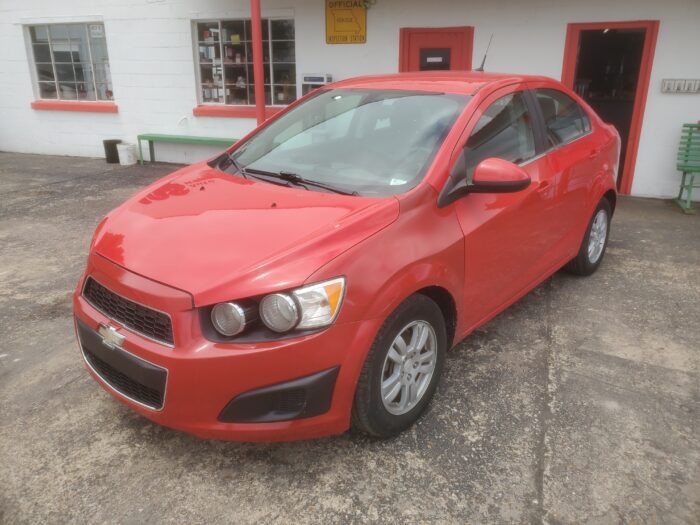 2014 Chevrolet Sonic LT - Image 4