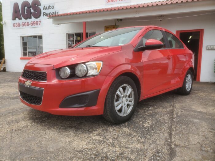2014 Chevrolet Sonic LT - Image 5