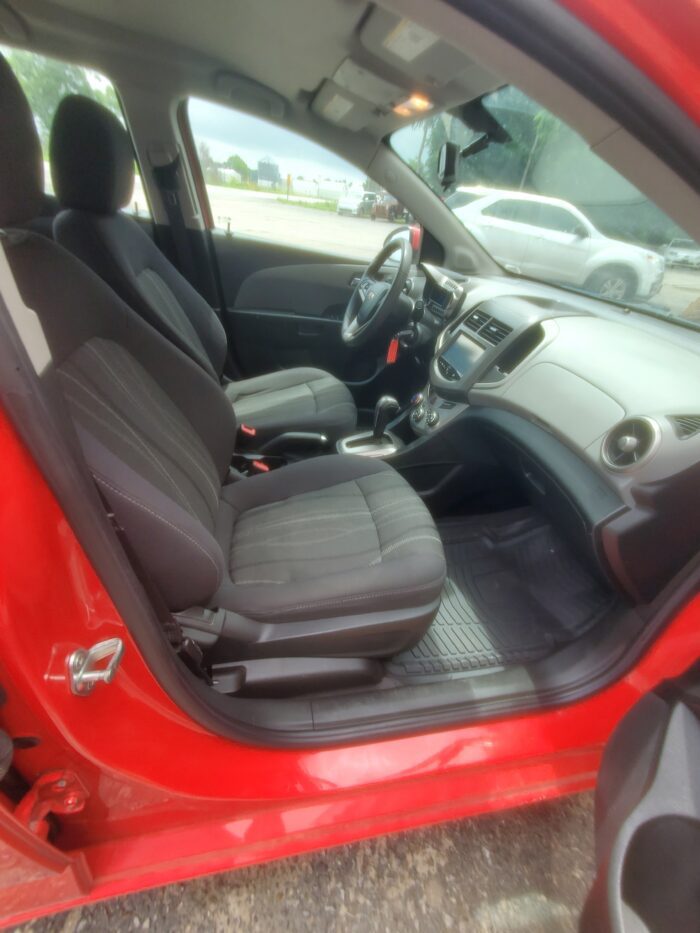 2014 Chevrolet Sonic LT - Image 13