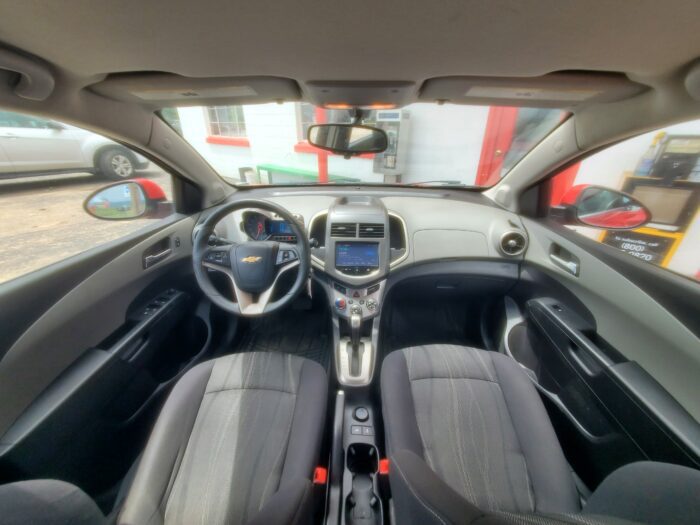 2014 Chevrolet Sonic LT - Image 15