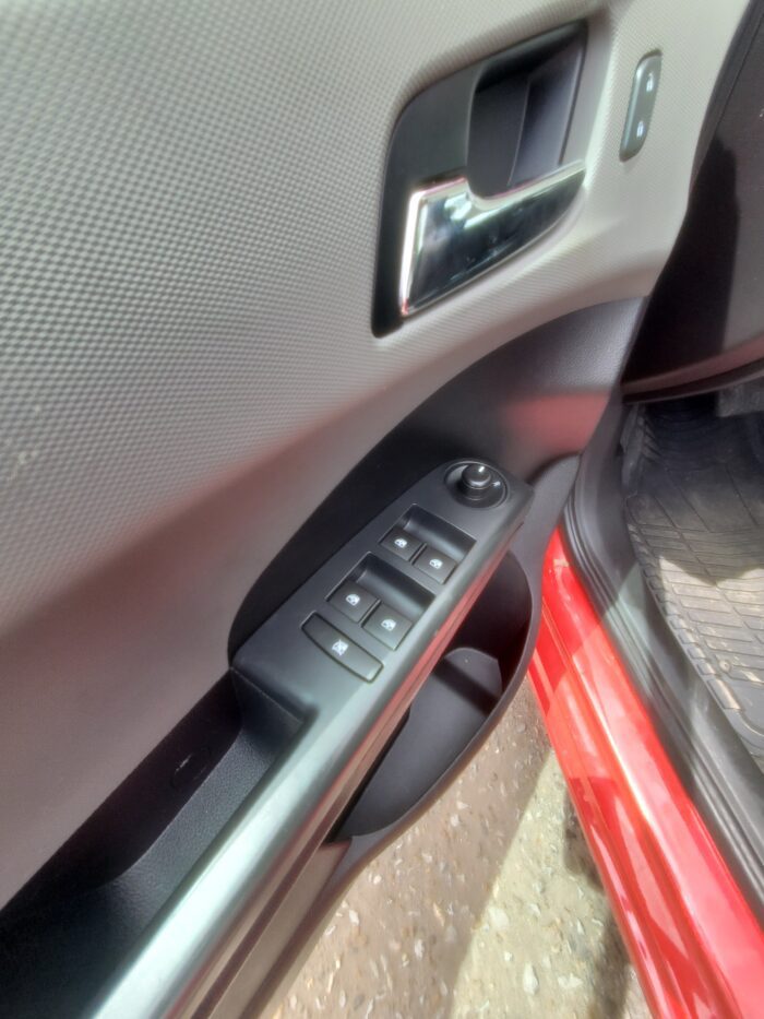 2014 Chevrolet Sonic LT - Image 16