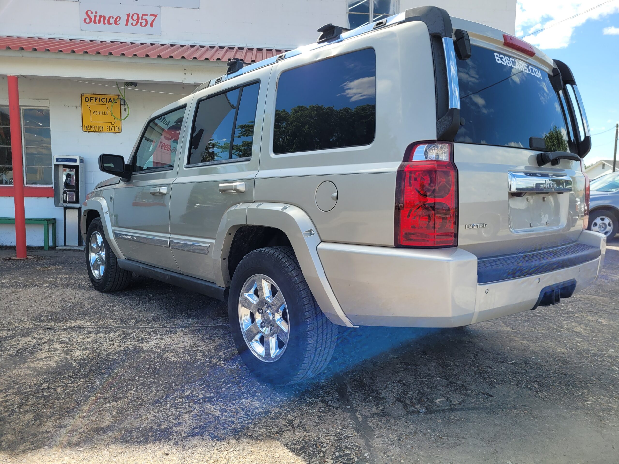 2007 Jeep Commander - Image 9
