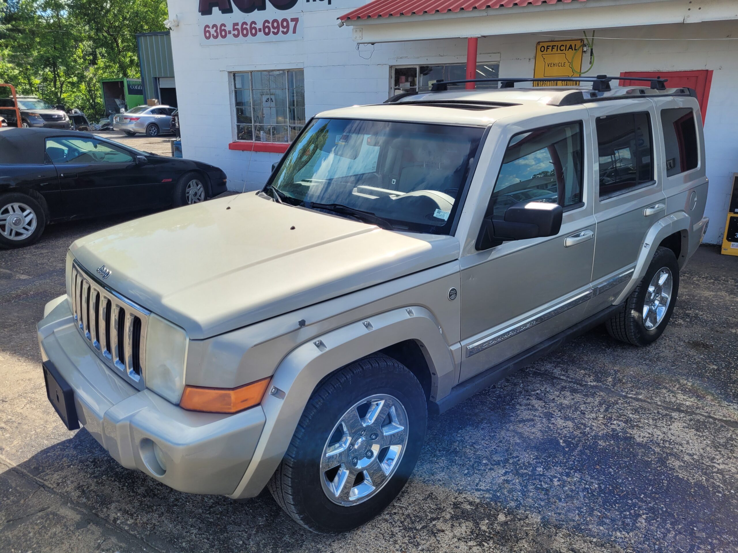 2007 Jeep Commander - Image 4