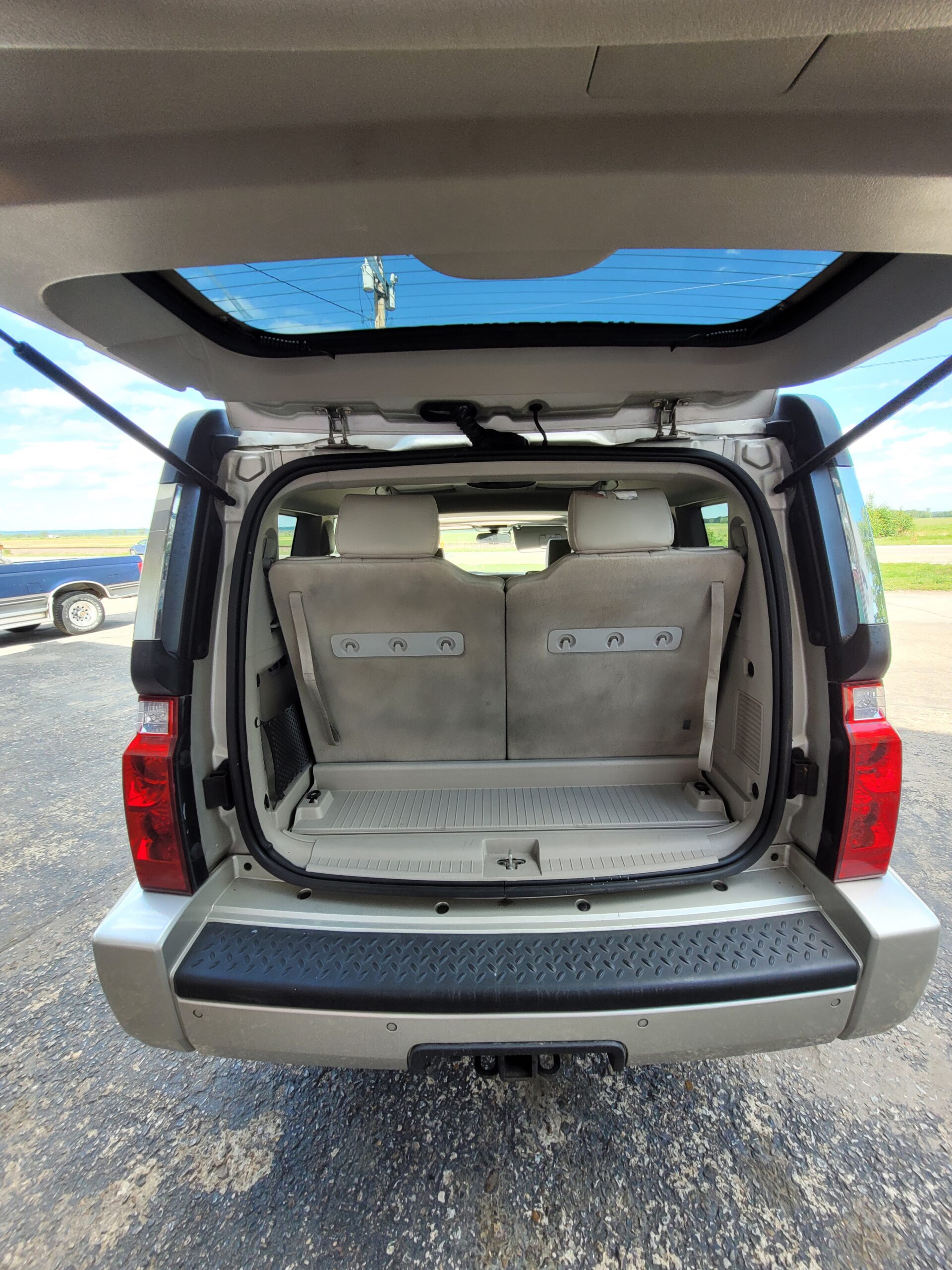 2007 Jeep Commander - Image 11