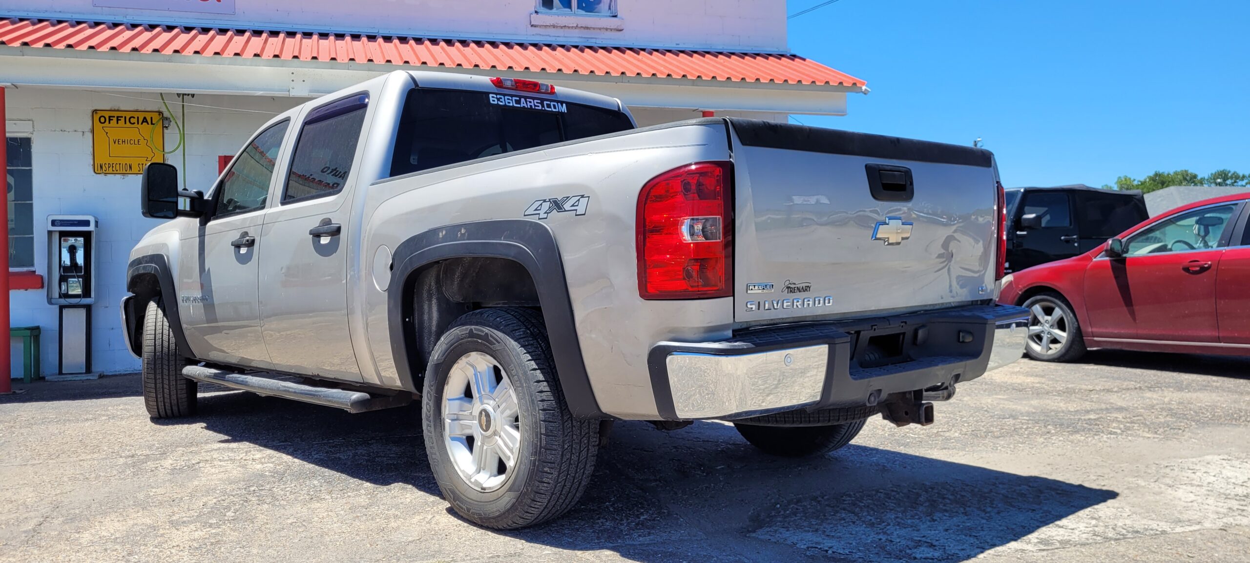 2009 Chevrolet Silverado - Image 7