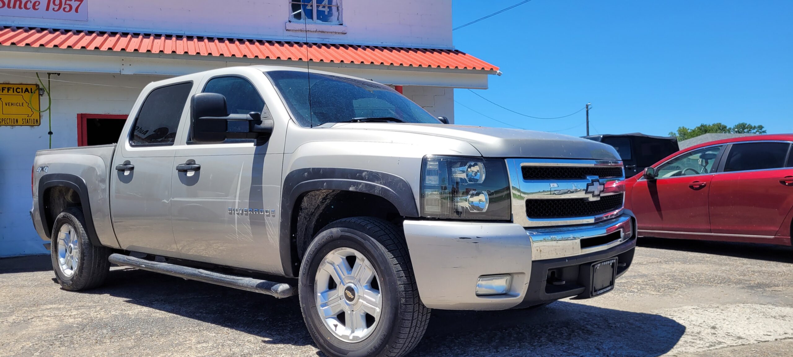2009 Chevrolet Silverado - Image 3