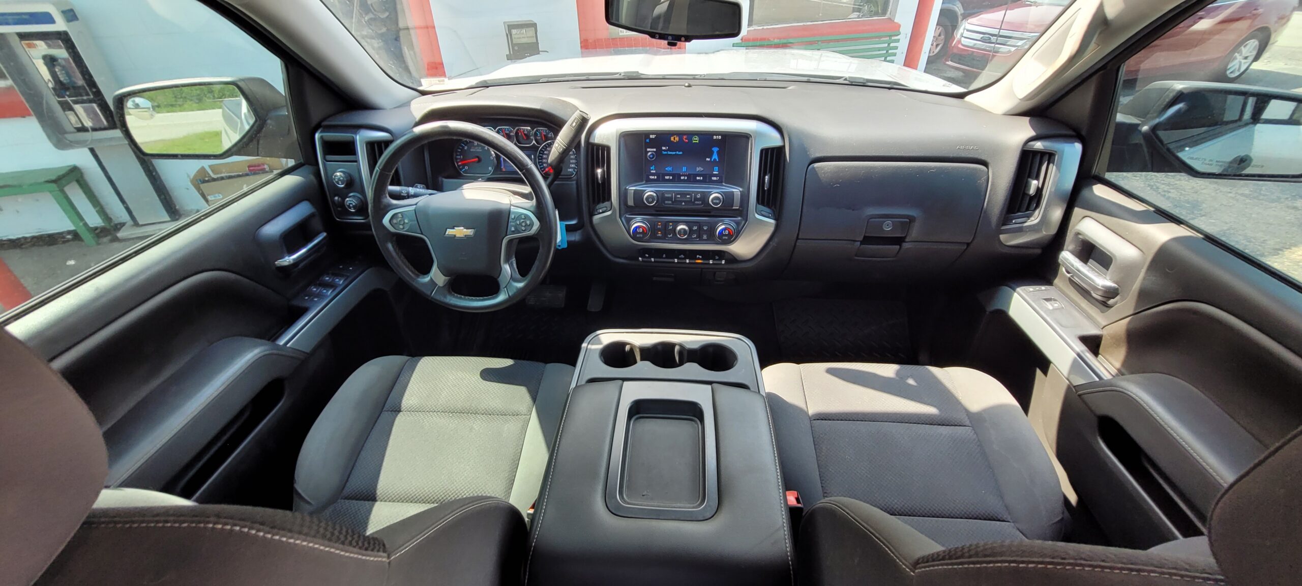2014 Chevrolet Silverado - Image 15