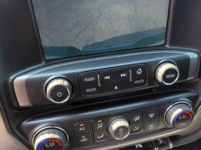 2014 Chevrolet Silverado - Image 22