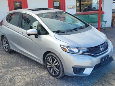 Alternative view of 2015 Honda Fit