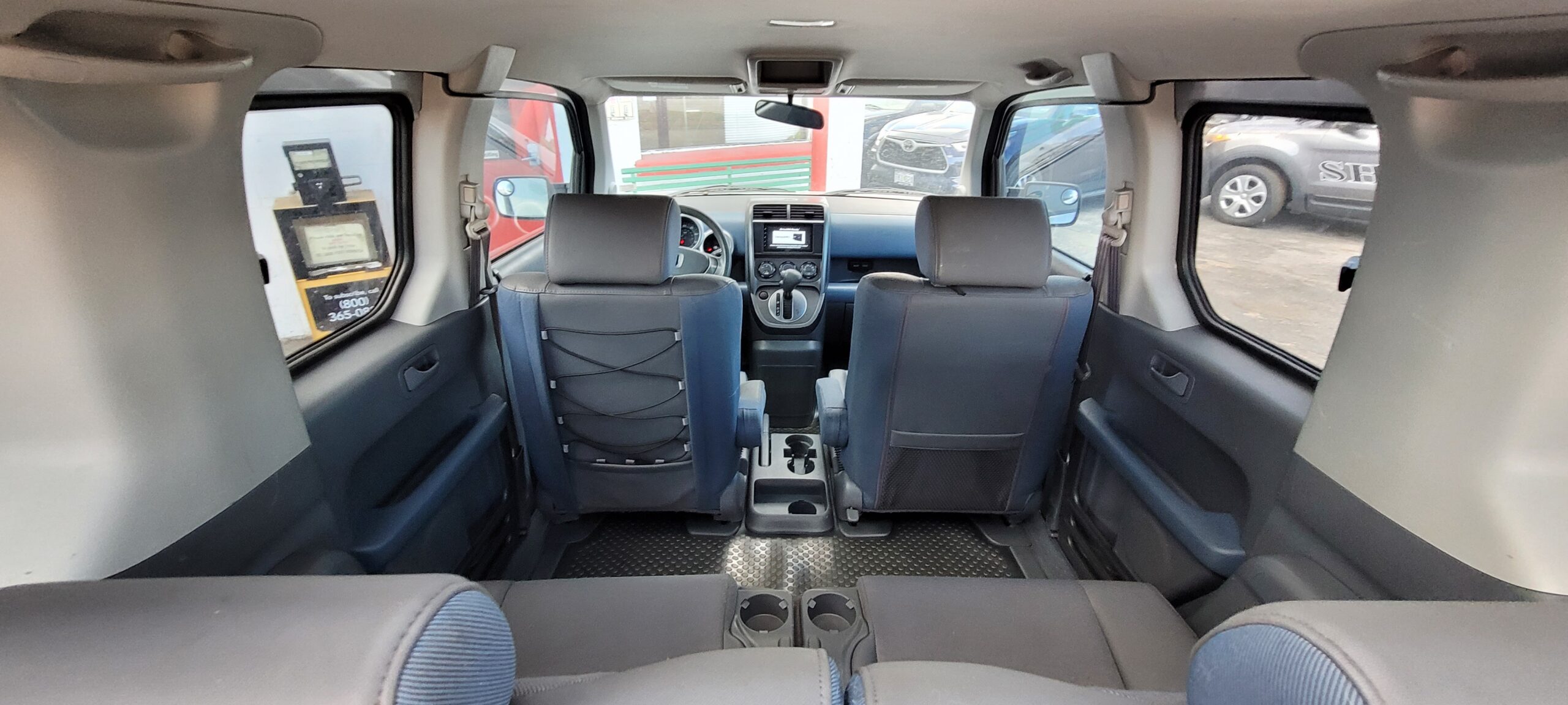 2005 Honda Element - Image 12